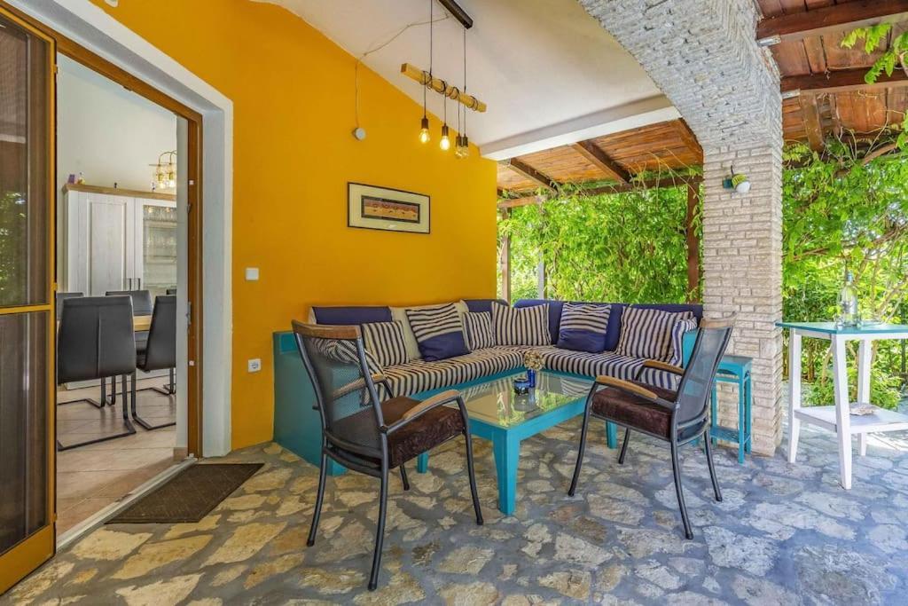 Istriensonne 0179 - Villa Romantika Mit Pool Лижнян Экстерьер фото