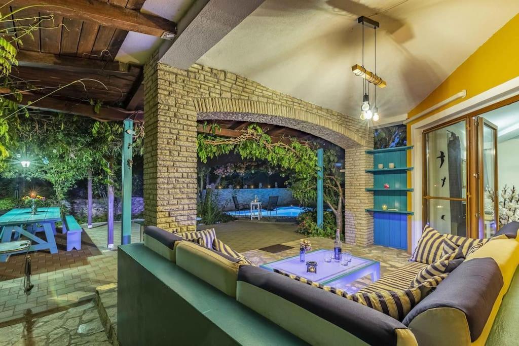 Istriensonne 0179 - Villa Romantika Mit Pool Лижнян Экстерьер фото